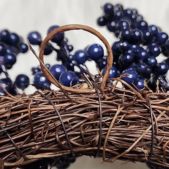 Elegant 18" Shimmery Blackberry & Blueberry Fall Holiday Country Wreath - Picture 5 of 8